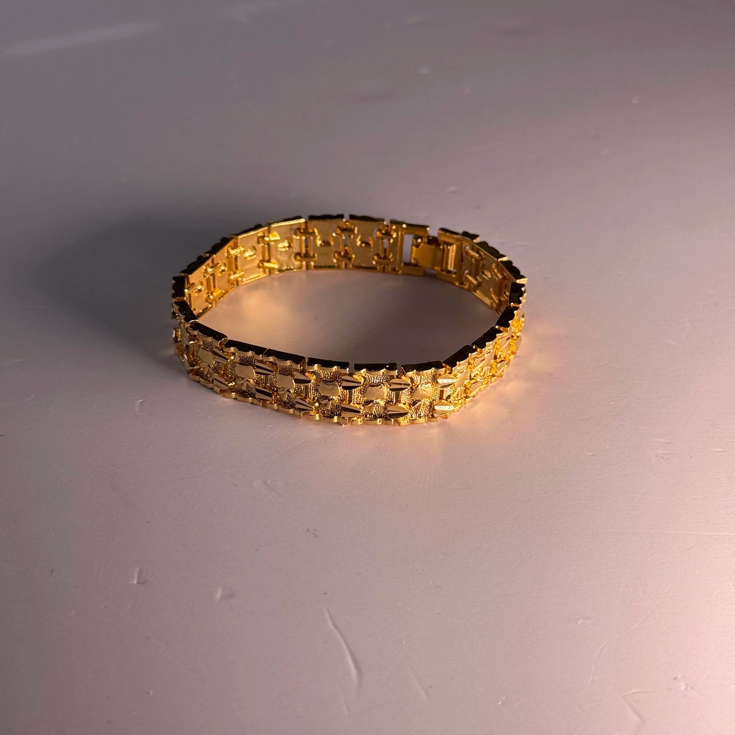 1 Gram Gold Plated Men’s Bracelet – Elegant, Stylish & Skin-Friendly Accessory for All Occasions