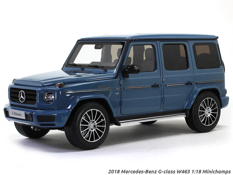 Luxury G-Wagon Scale Model – 1:18 Diecast Collectible Car with LED Lights & Opening Doors