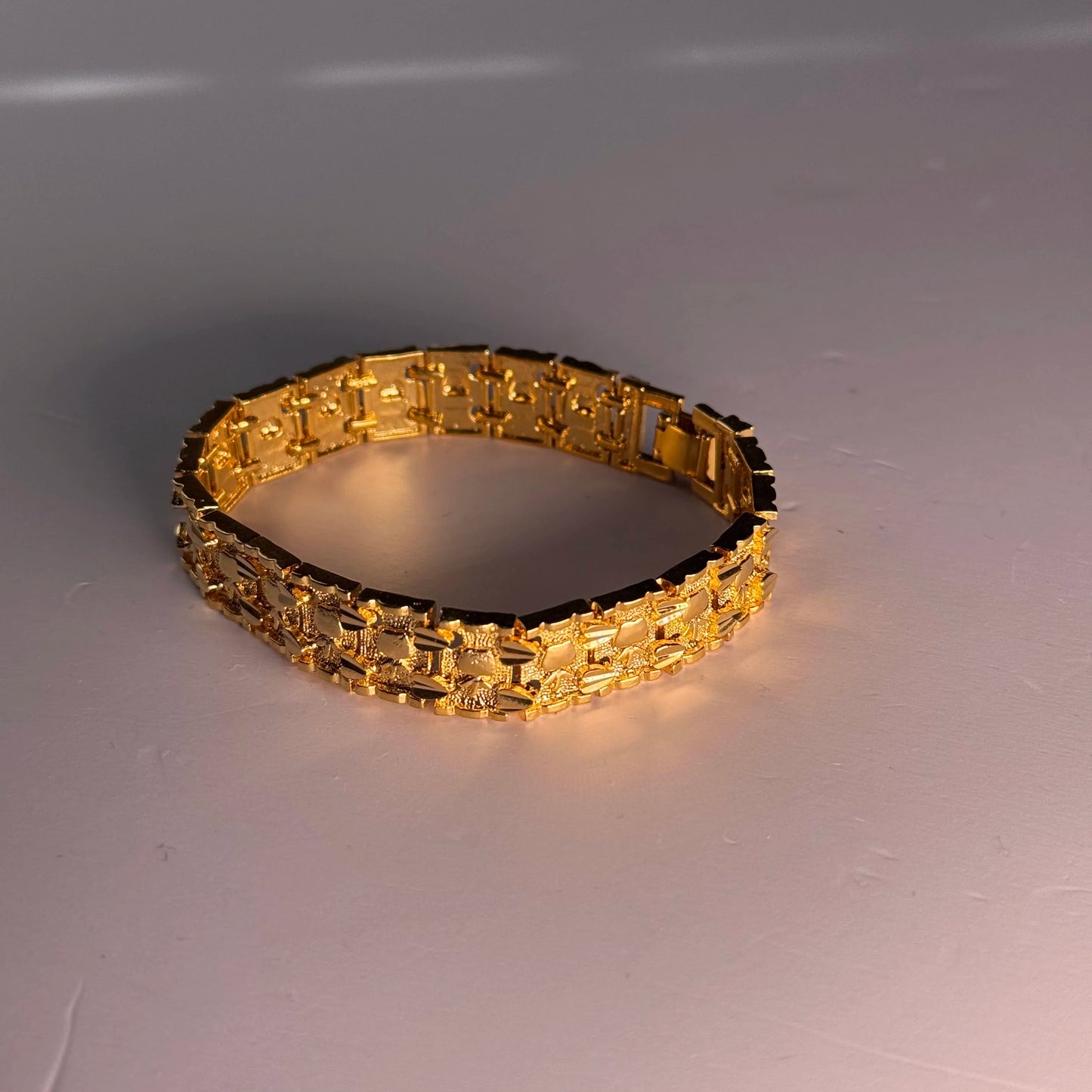 1 Gram Gold Plated Men’s Bracelet – Elegant, Stylish & Skin-Friendly Accessory for All Occasions