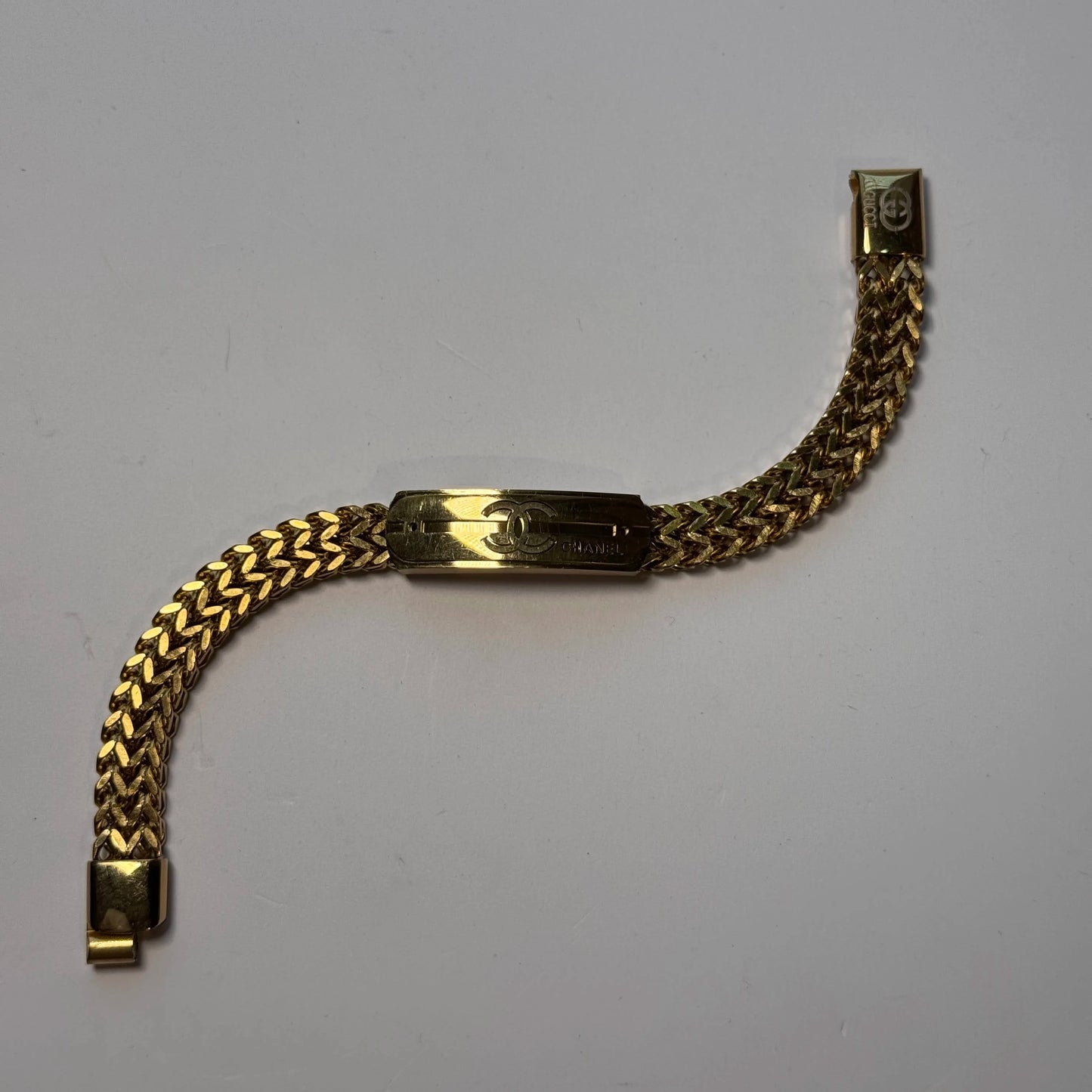 Elegant Gold Channel Bracelet for Women | Premium Shine, Sleek Design, Perfect for Daily & Party Wear