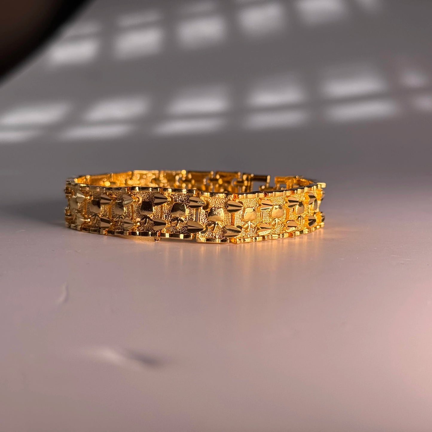 1 Gram Gold Plated Men’s Bracelet – Elegant, Stylish & Skin-Friendly Accessory for All Occasions