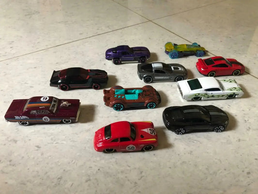 10 Pcs Hot Wheels Die-Cast Cars | Premium Mini Racing Set for Kids & Collectors