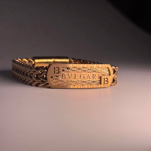 🔶 Charming Design Premium-grade Quality Golden Color Bracelet For Men