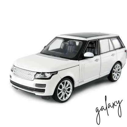 Land Rover Range Rover Diecast Model | 1:24 Scale | White