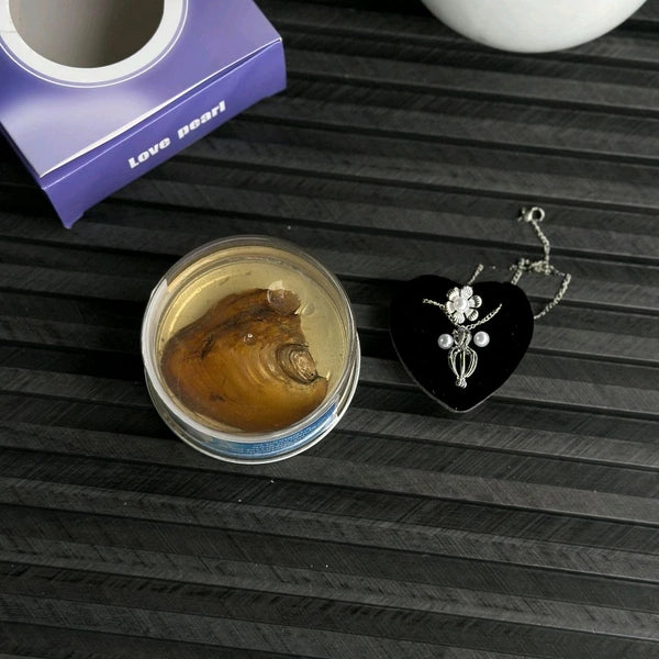 Love Pearl Wish Necklace Gift Set – Romantic Gift Jewelry with Real Pearl Inside OysterLove Pearl Wish Necklace Gift Set – Romantic Gift Jewelry with Real Pearl Inside Oyster